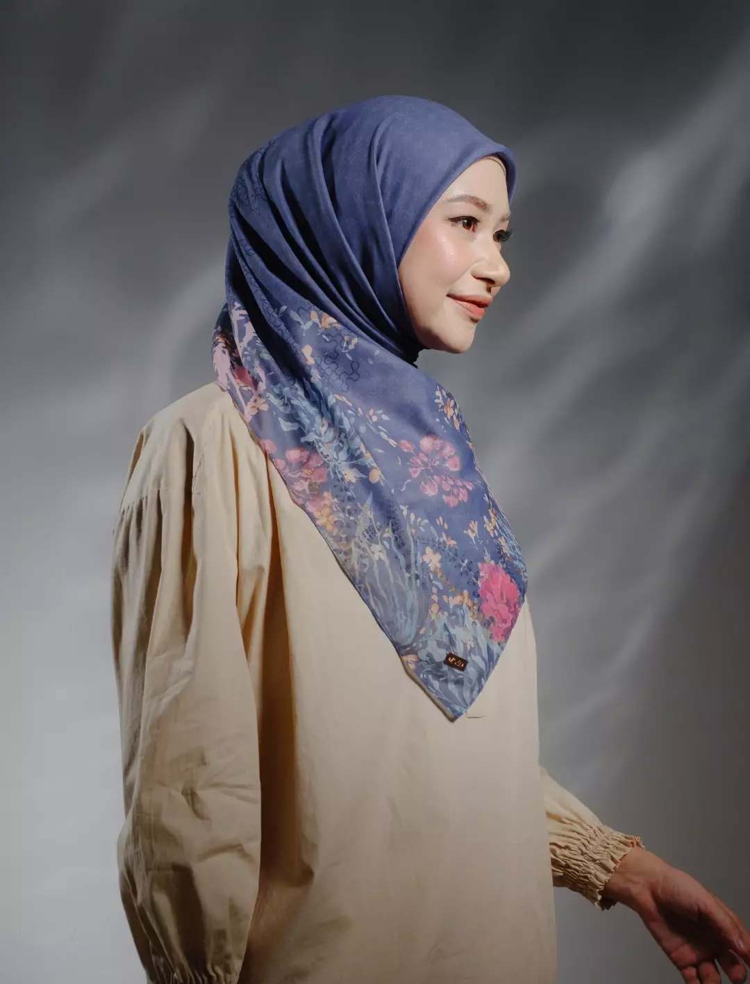MARINA Scarf Navy - Kerudung Hijab Segiempat Motif With BOX - Bahan Voal Premium - Ukuran 115x115