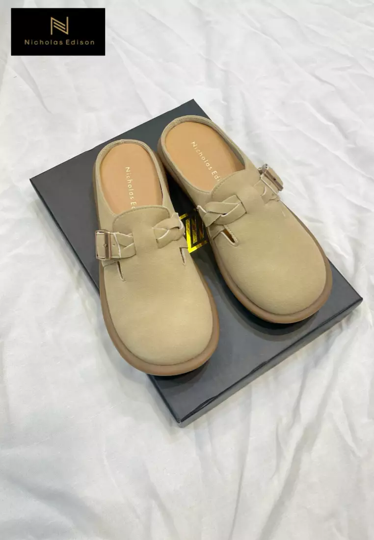 Flat Ezra Cream