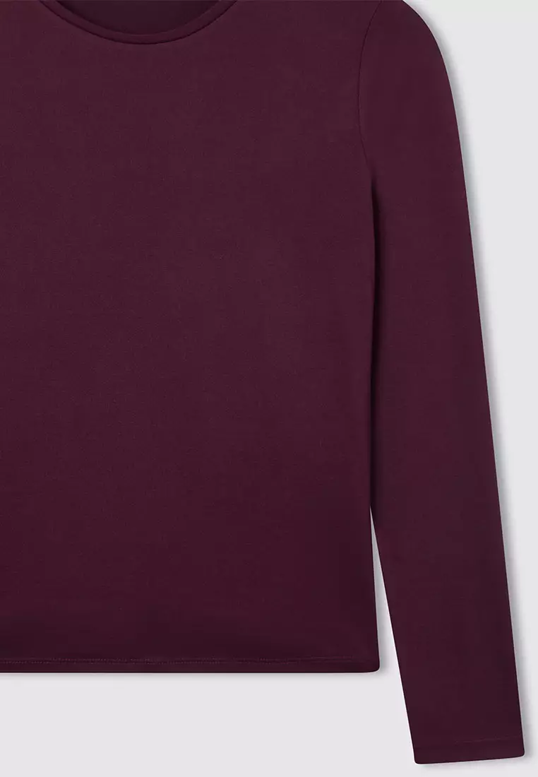 Woman Long-Sleeved T-Shirt