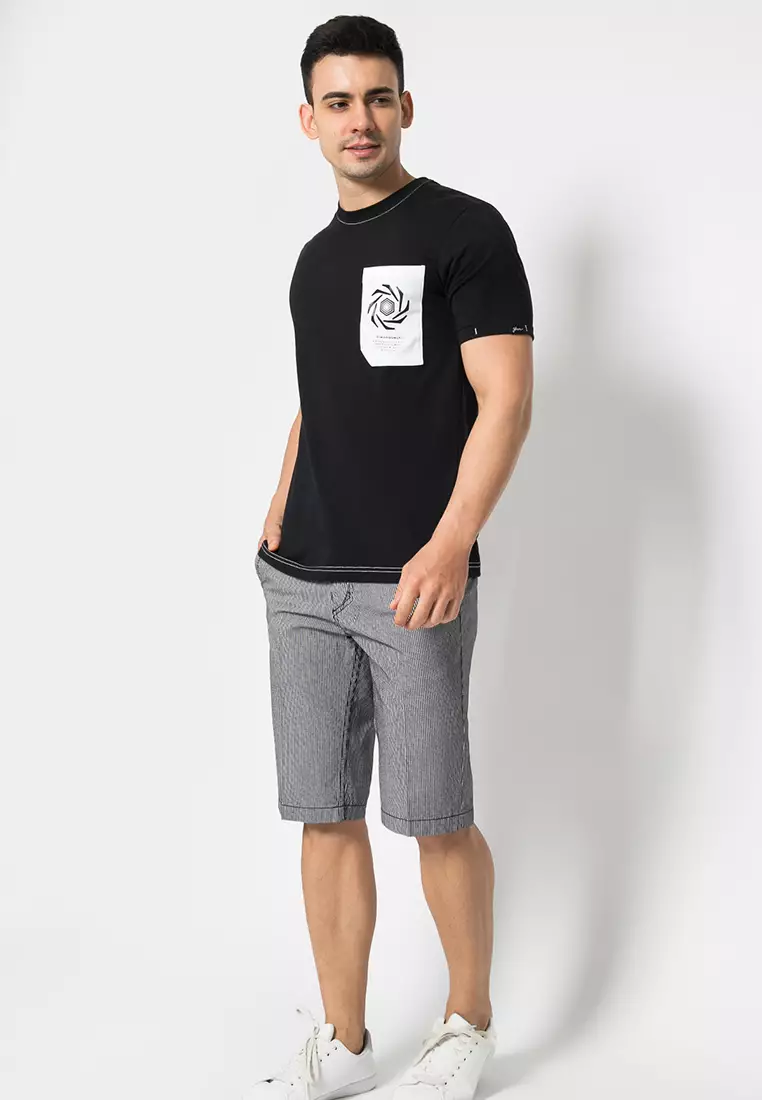 LGS - Celana Pendek Casual Pria Motif Bergaris Warna Abu-Abu Regular Fit - CSS.427.042.675.C