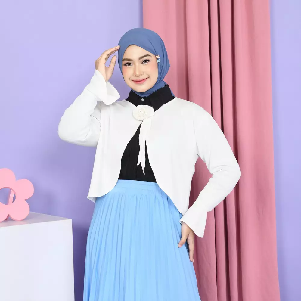 Rose Cardigan - Broken White M19785 R45S3