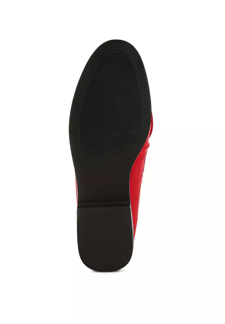Sepatu Loafer Hak Aksen Pita Warna Merah