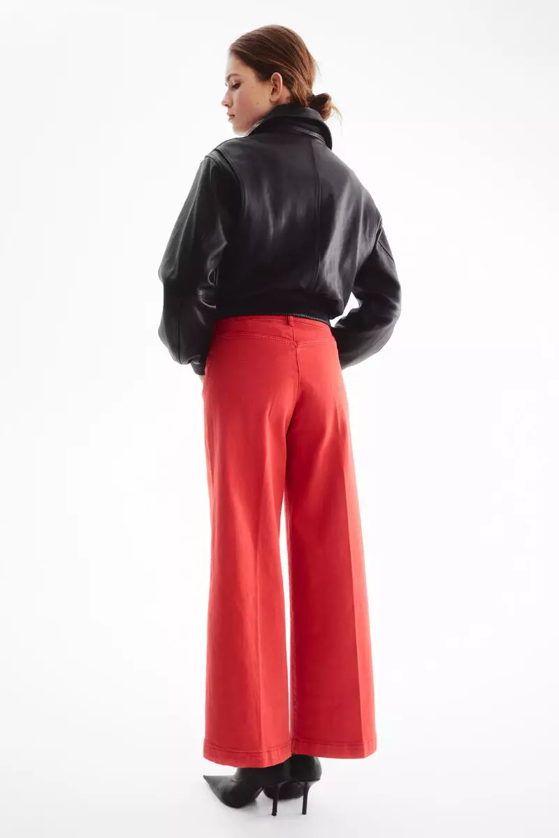 Wide High Waist Ankle Jeans