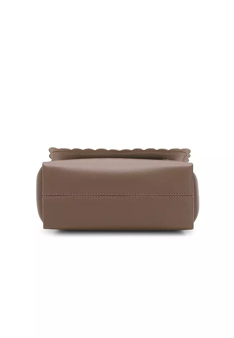 Women's Chain Shoulder Bag / Sling Bag / Crossbody Bag (單肩包 / 斜孭袋) - 棕色