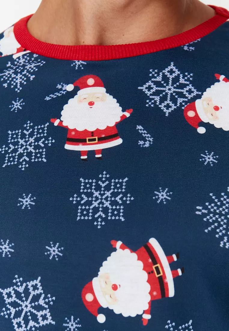 Christmas Themed Pajamas Set