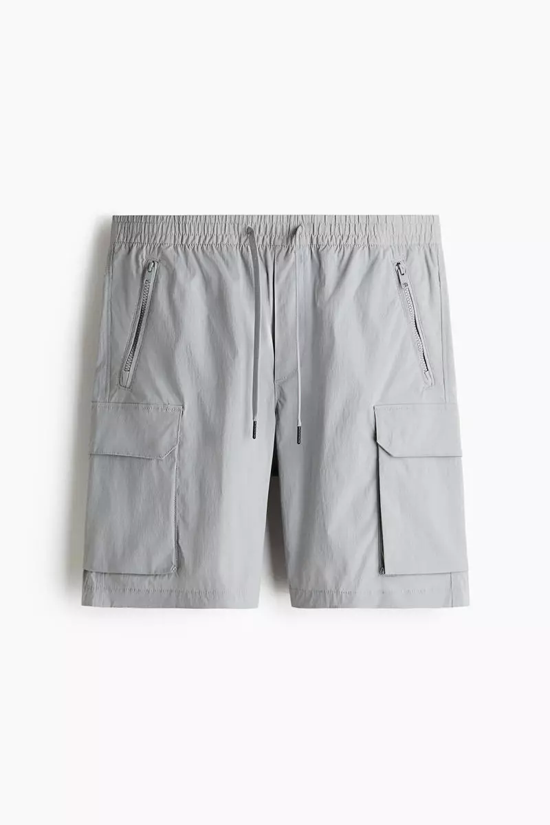 Regular Fit Nylon cargo shorts