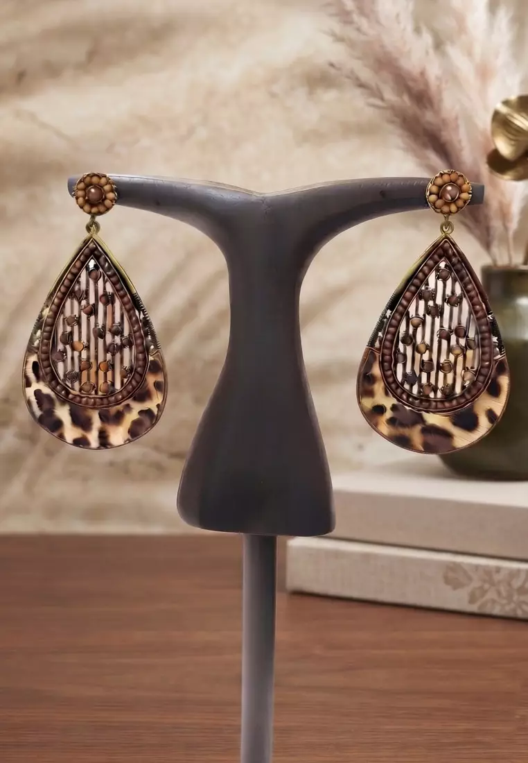 Aksesoris Anting Wanita Leopard Print Embellish Diamante Drops Earring Brown