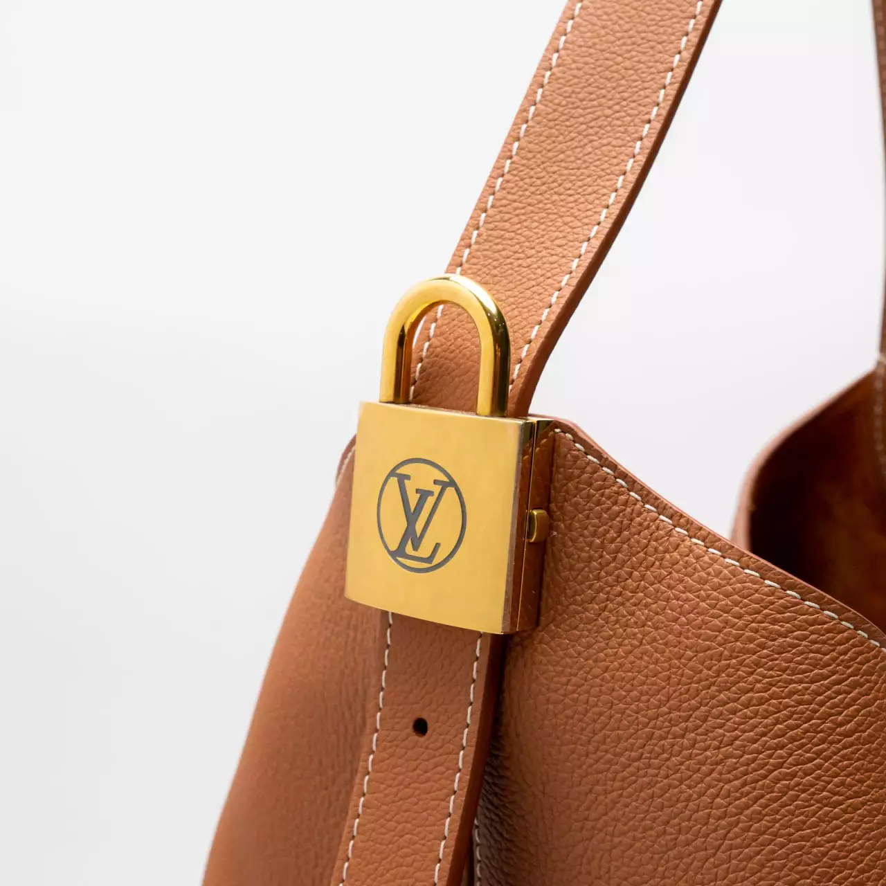 Low Key Hobo MM Cognac
