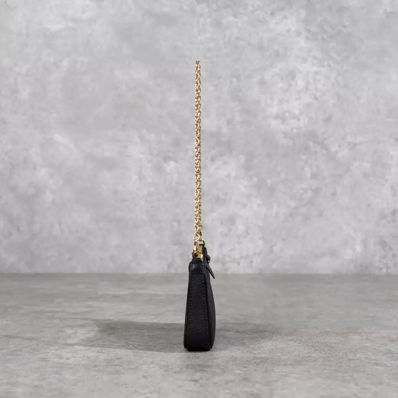 Tas LOUIS VUITTON LV EASY POUCH ON STRAP BLACK MONOGRAM EMPREINTE LEATHER CHAIN SHOULDER BAG 100% ORIGINAL