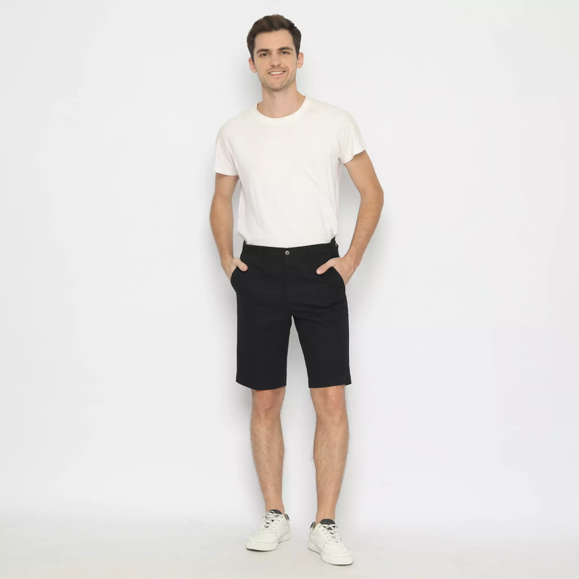 Platini Celana Pendek Chino Hitam Stretch 5301