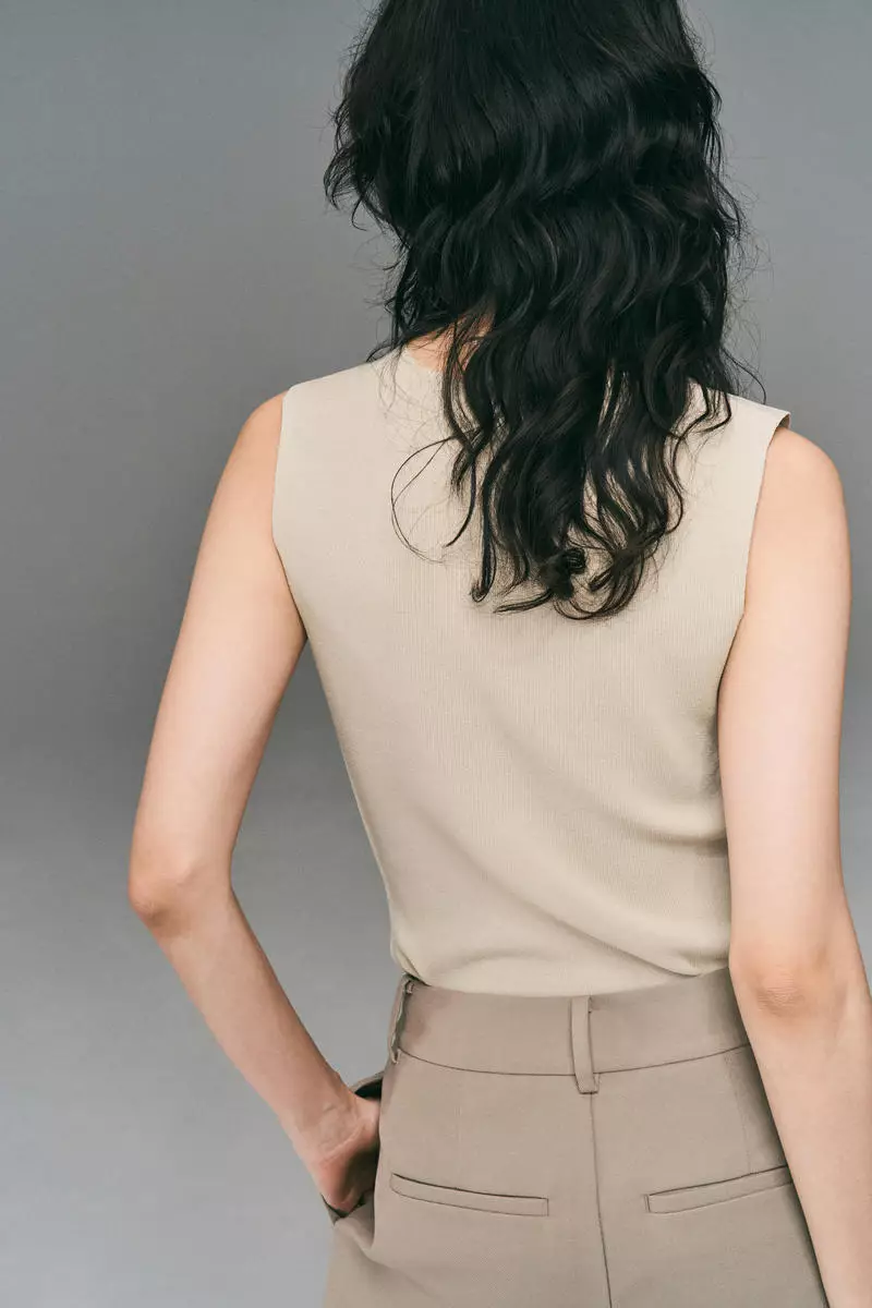 Fine-knit tie-detail top