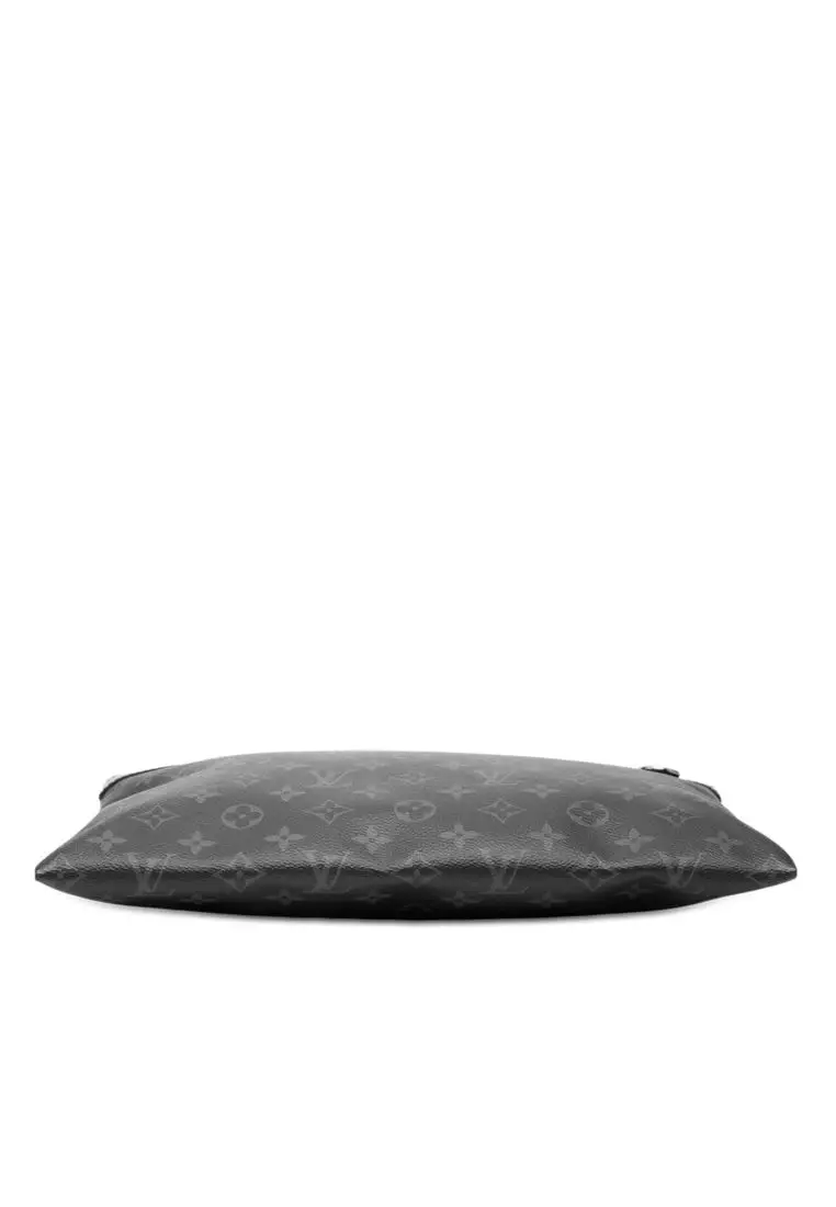 Pre-Loved Louis Vuitton Monogram Eclipse Discovery Pochette Gm
