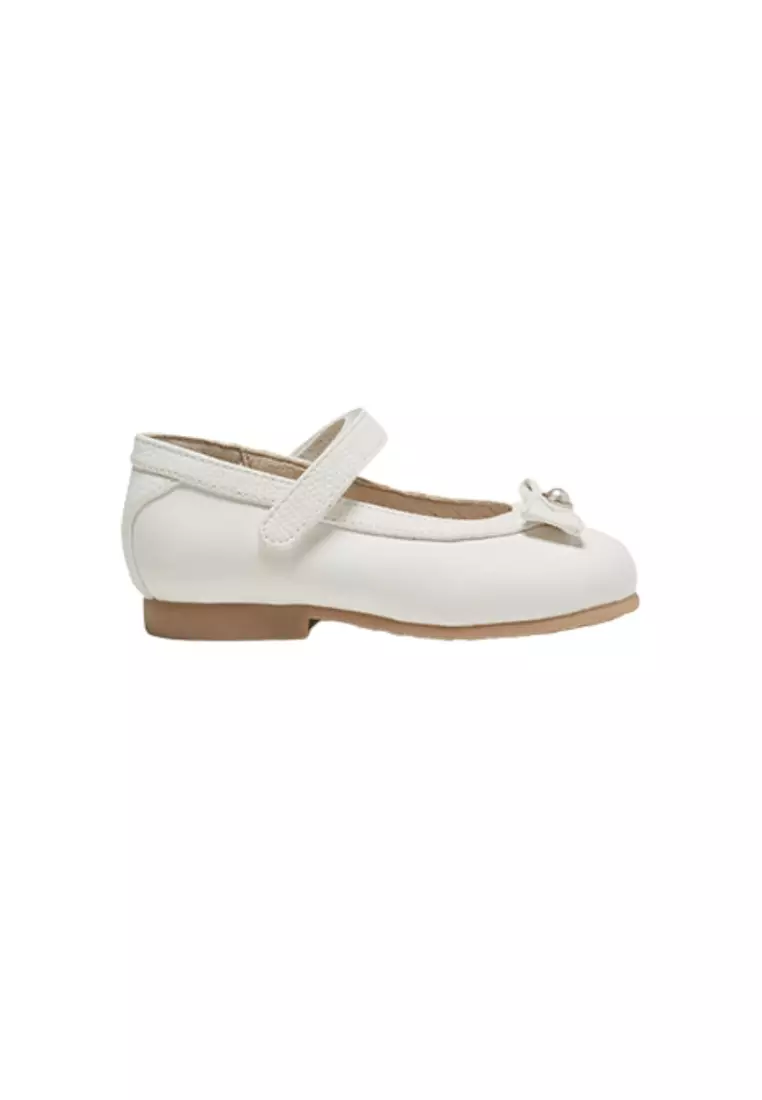 Discount on Raising Little  shoes - SKU: Gratia Shoes