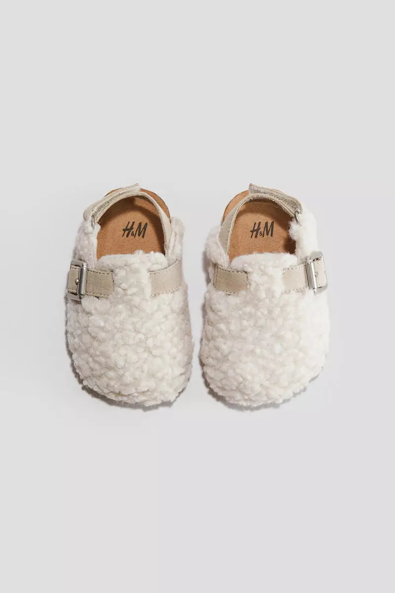 Indoor teddy mules