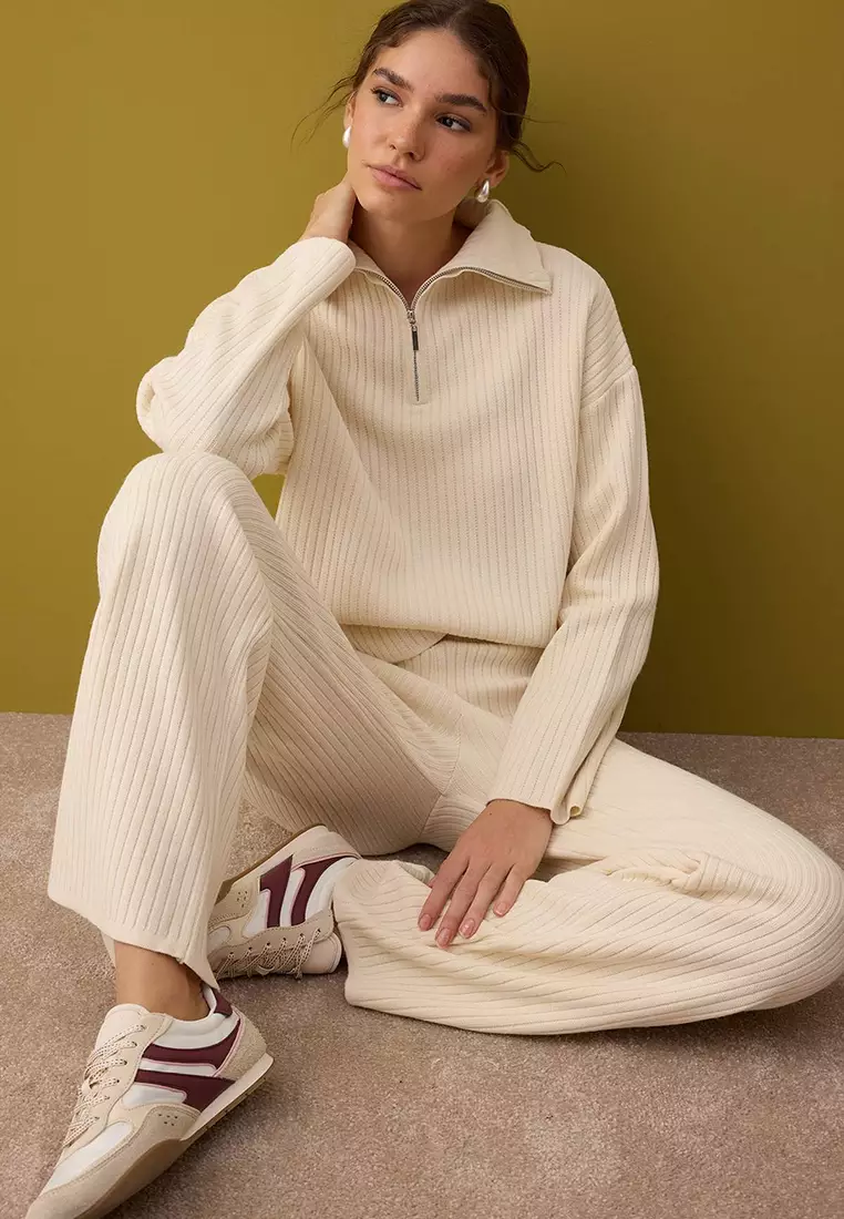 Ecru Basic Zippered Sweater-Pants Knitwear Bottom - Top Set Twoaw26Au2