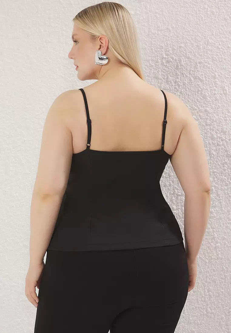 Black Stone Heart Button Adjustable Suspended Woven Plus Size Blouse TBBSS25AF00096