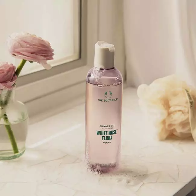 White Musk Flora Shower Gel 250Ml