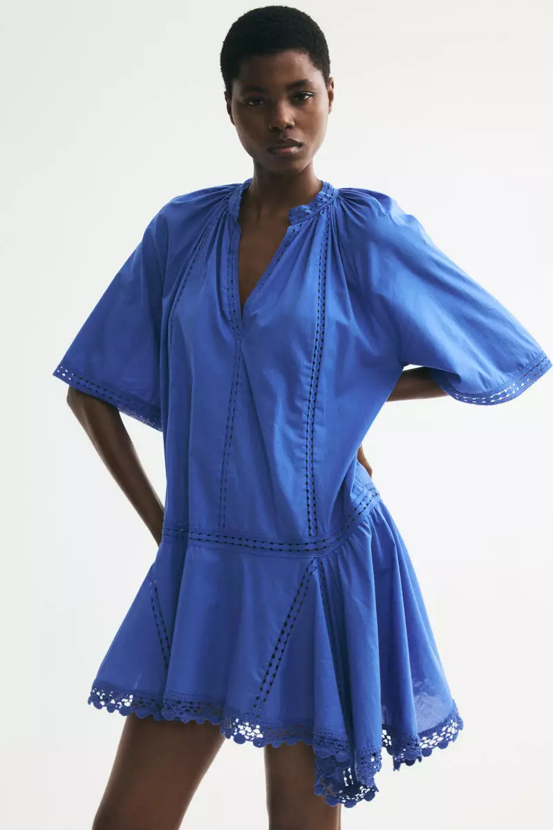 chiffon capelet dress Green Embellished Cape Sleeve A Line Gown thoughtful finish to the Black Sequin Fringe Dress Size:Y/S (7/8) current season