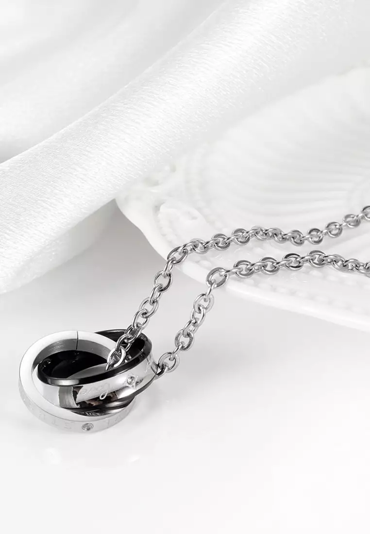 Couples Pendant Necklace Set