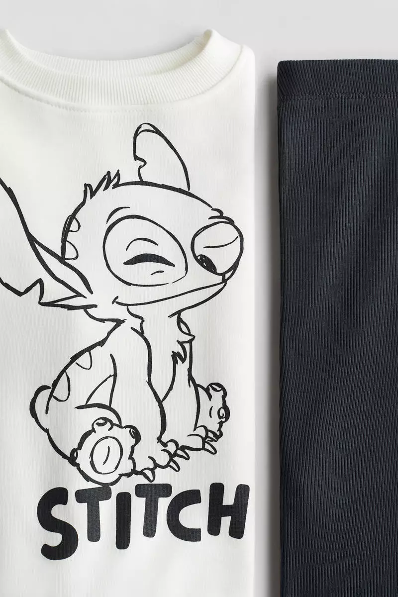 2-piece sweatshirt and leggings set