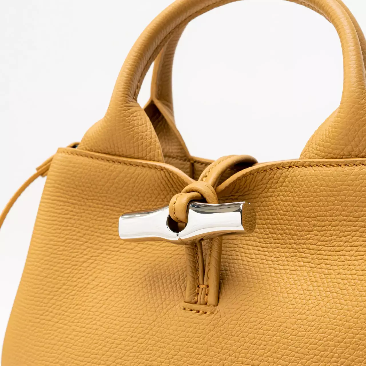 Le Roseau Small Handbag Leather Walnut