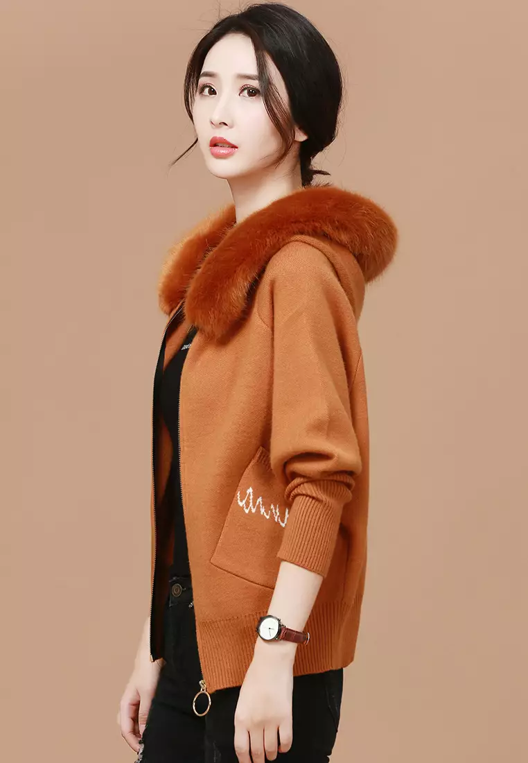 Detachable Fur Collar Letter Knit Jacket