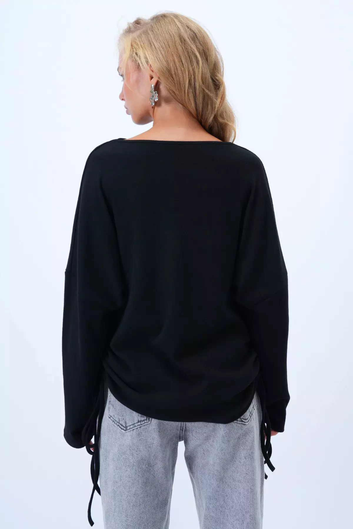 Women's Black Cowl Neck Batwing Sleeve Wide Cut Blouse Alc-X14399