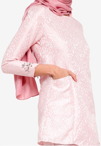 Buy Brocade Pocket Kurung from Zoe Arissa in Pink only 220