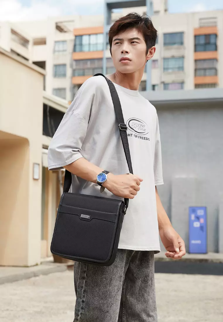 Men's Sling Bag / Crossbody Bag - Black
