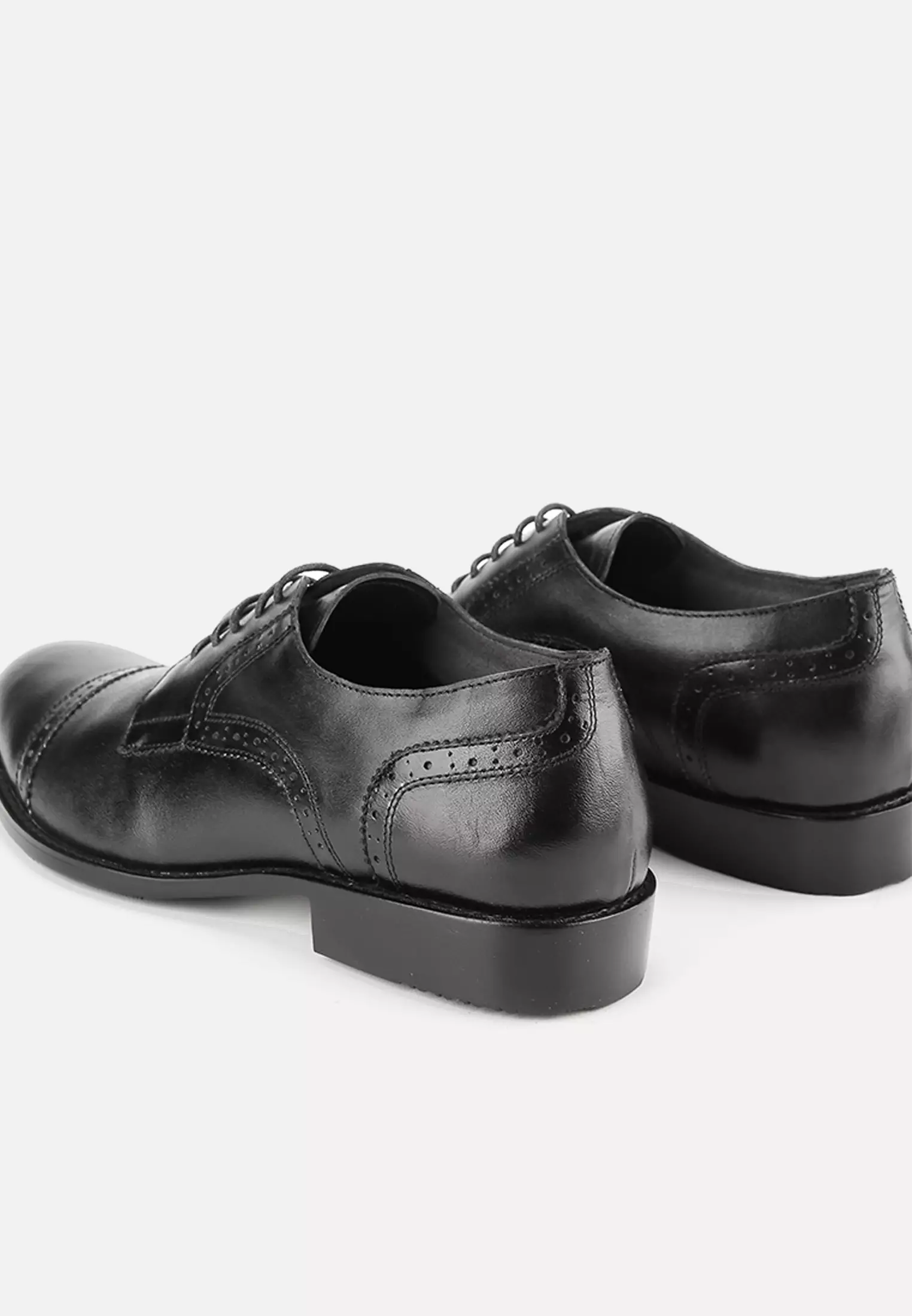 Sergio Sepatu Pantofel Pria Tali Guinine Leather - Black