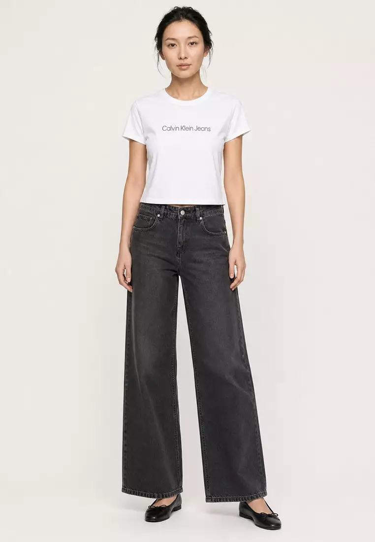 Institutional Baby Tee - Calvin Klein Jeans