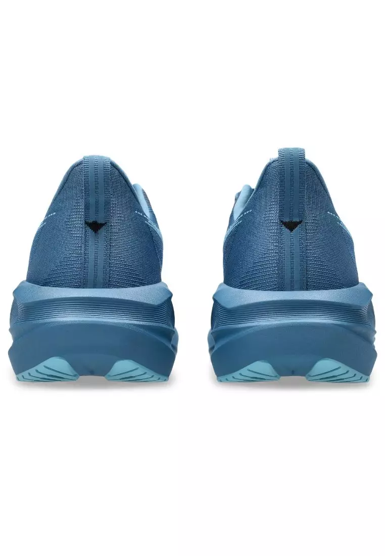 Men NOVABLAST 5 Running Shoes