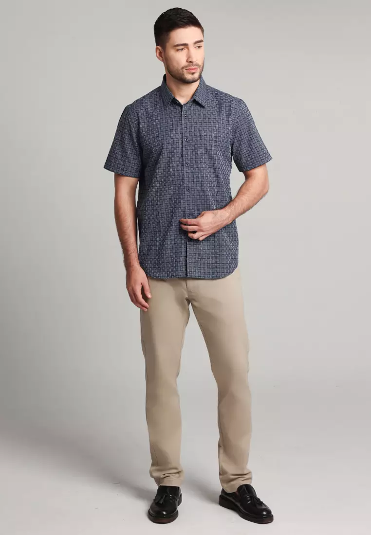 MOC - Kemeja Motif Lengan Pendek Pria Cricket - Navy