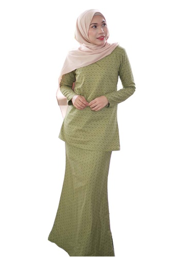 Stella Kurung Modern from Kamelia in Green