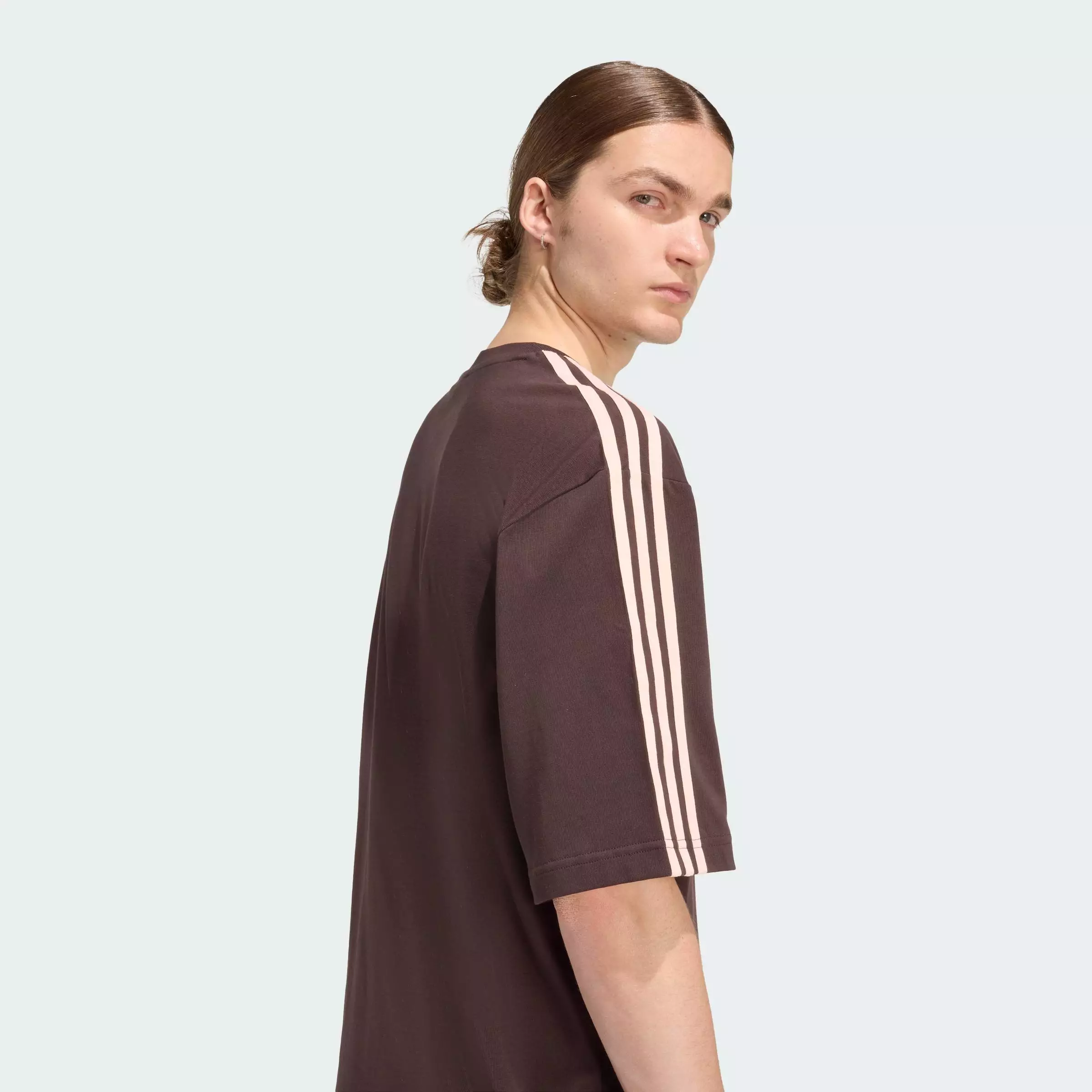 Lifestyle ADICOLOR 3-STRIPES OVERSIZED TEE Men Brown KE2905