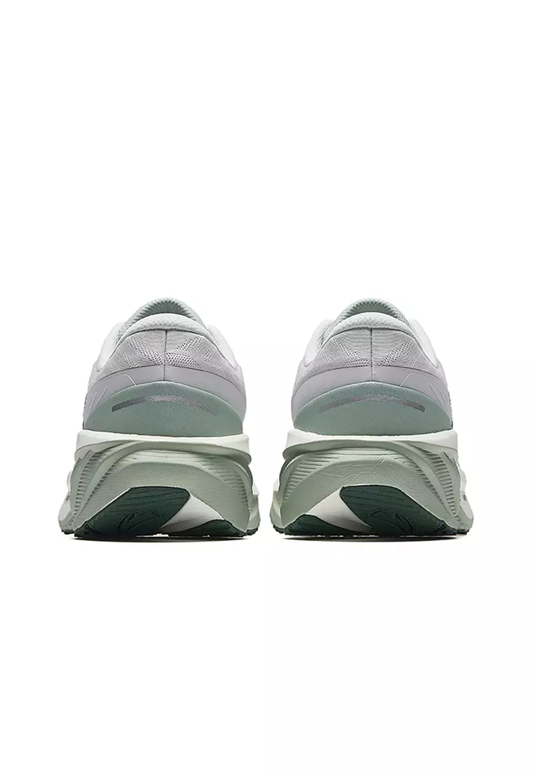 Men PG7 Travel Float Running Shoes