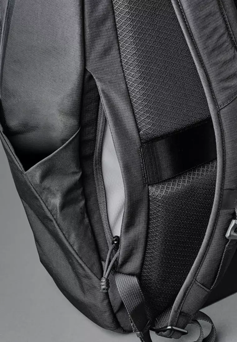 Alpaka Bravo Backpack 23L - Axoflux Black