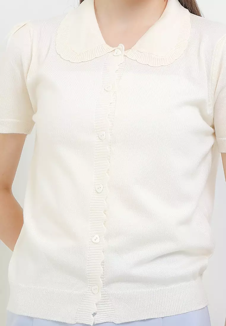 S/S Peter Pan Collar Knit Blouse W/ Scallop Edge