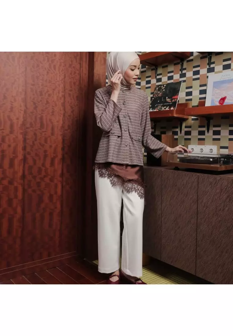 MFMW Beatrice Celana Panjang Broken White