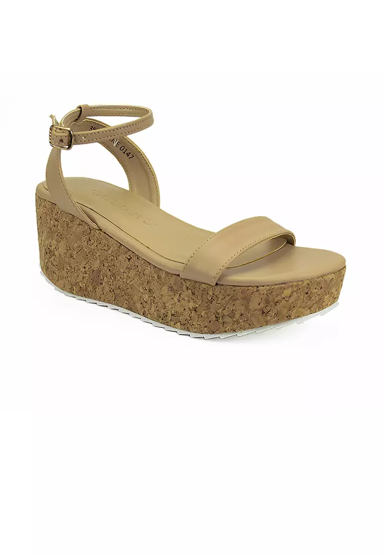 Discount on Cardam's Lifestyle  shoes - SKU: Eclb Lne 00151 Beige Wedge Sandals