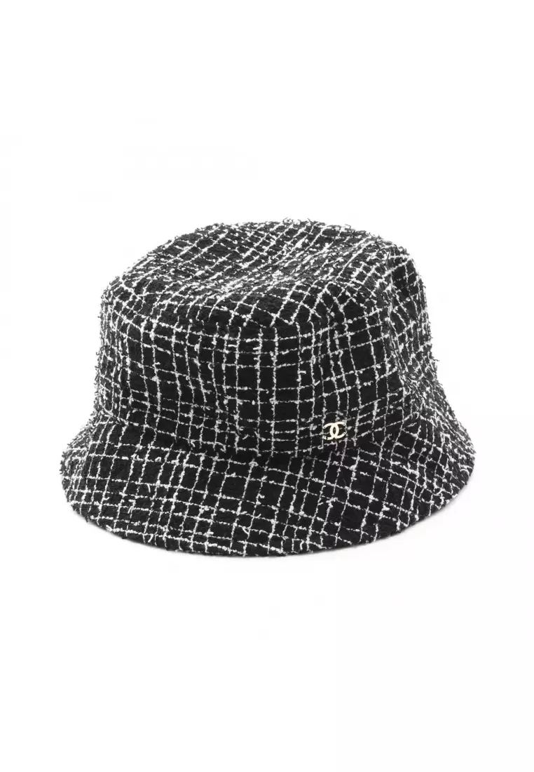 Pre-Loved Chanel coco mark bucket hat hat tweed black white
