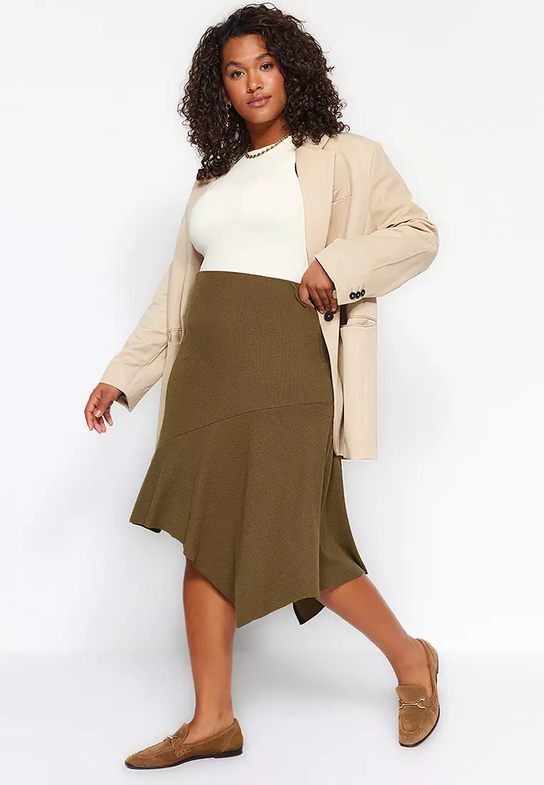 Asymmetrical skirt trend online
