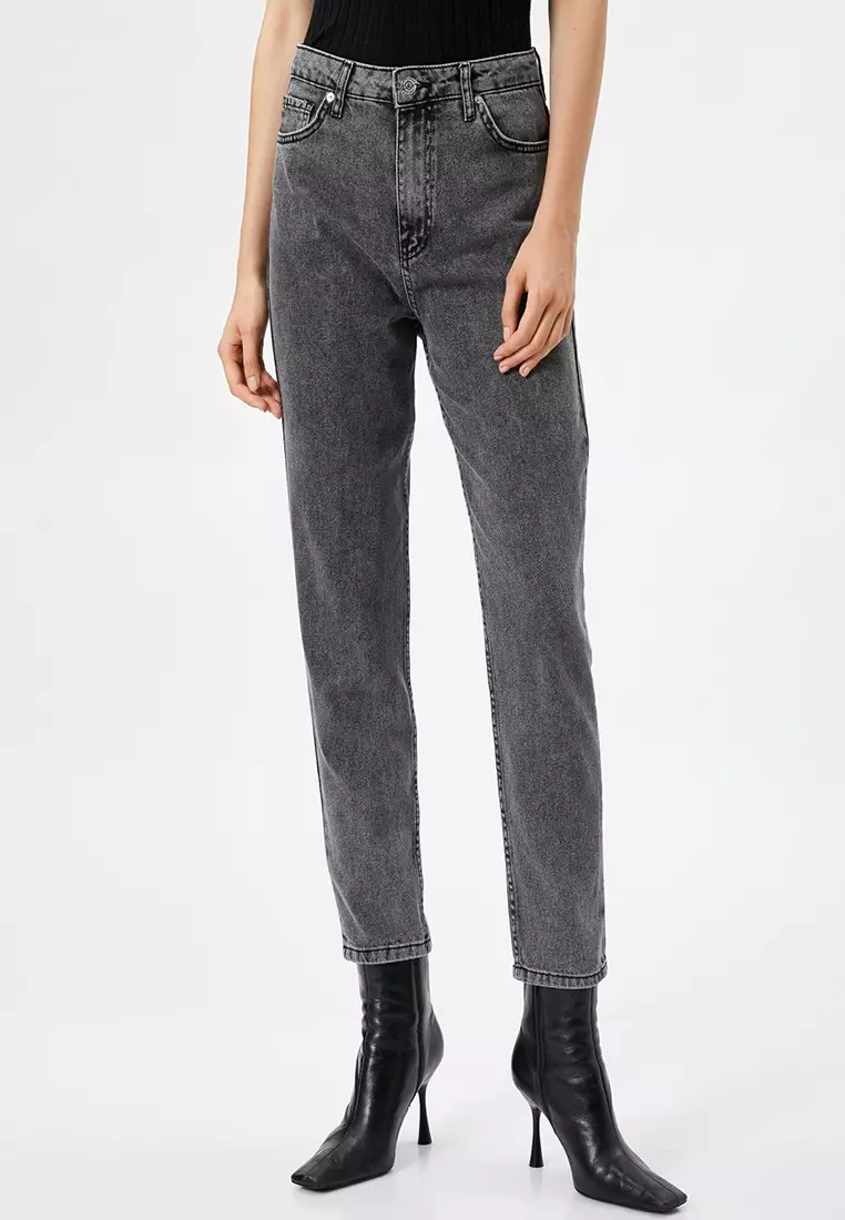 Straight High Waisted Jeans