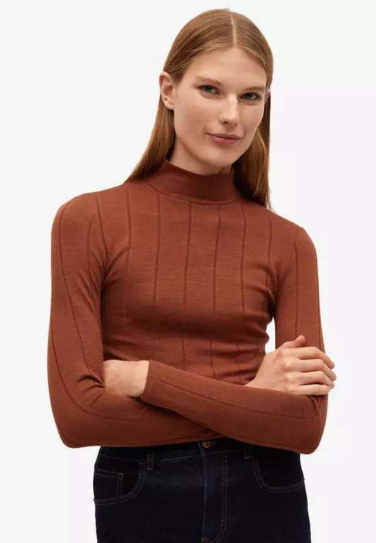Ribbed Long Sleeve T-Shirt