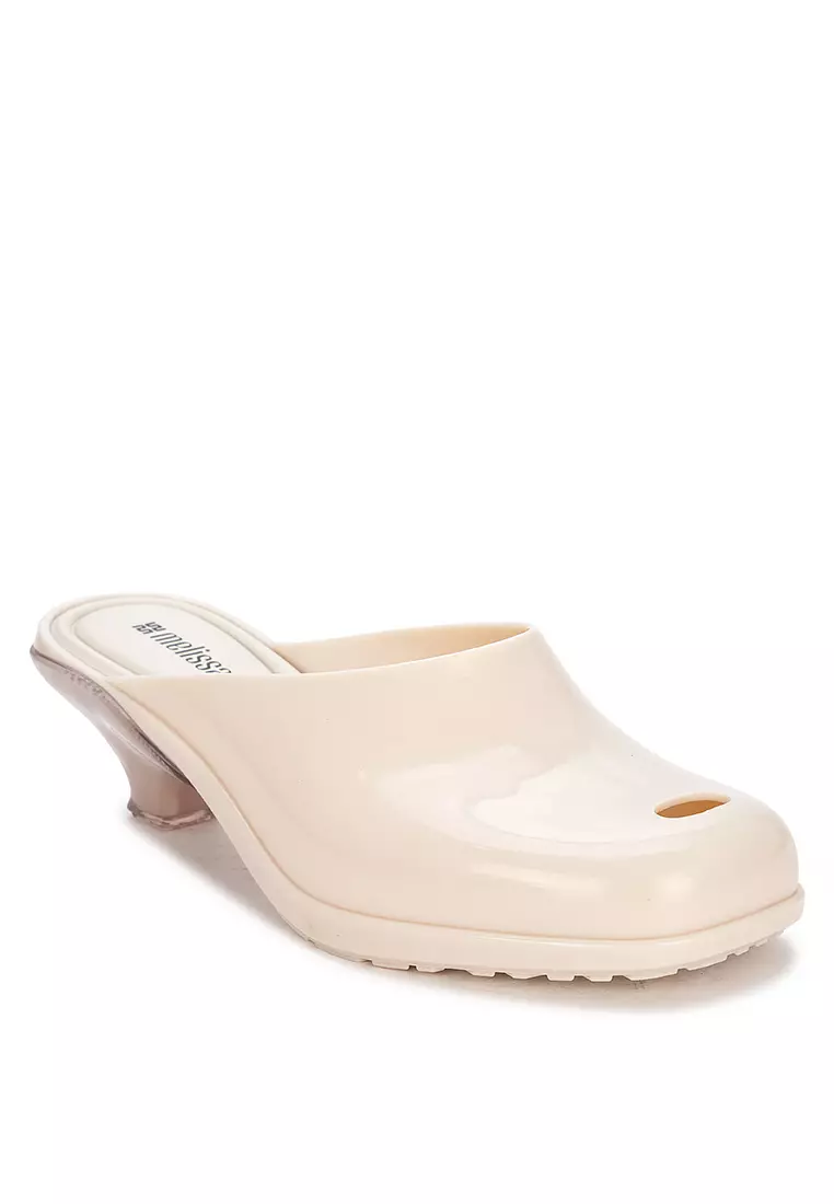 Gaia Heels