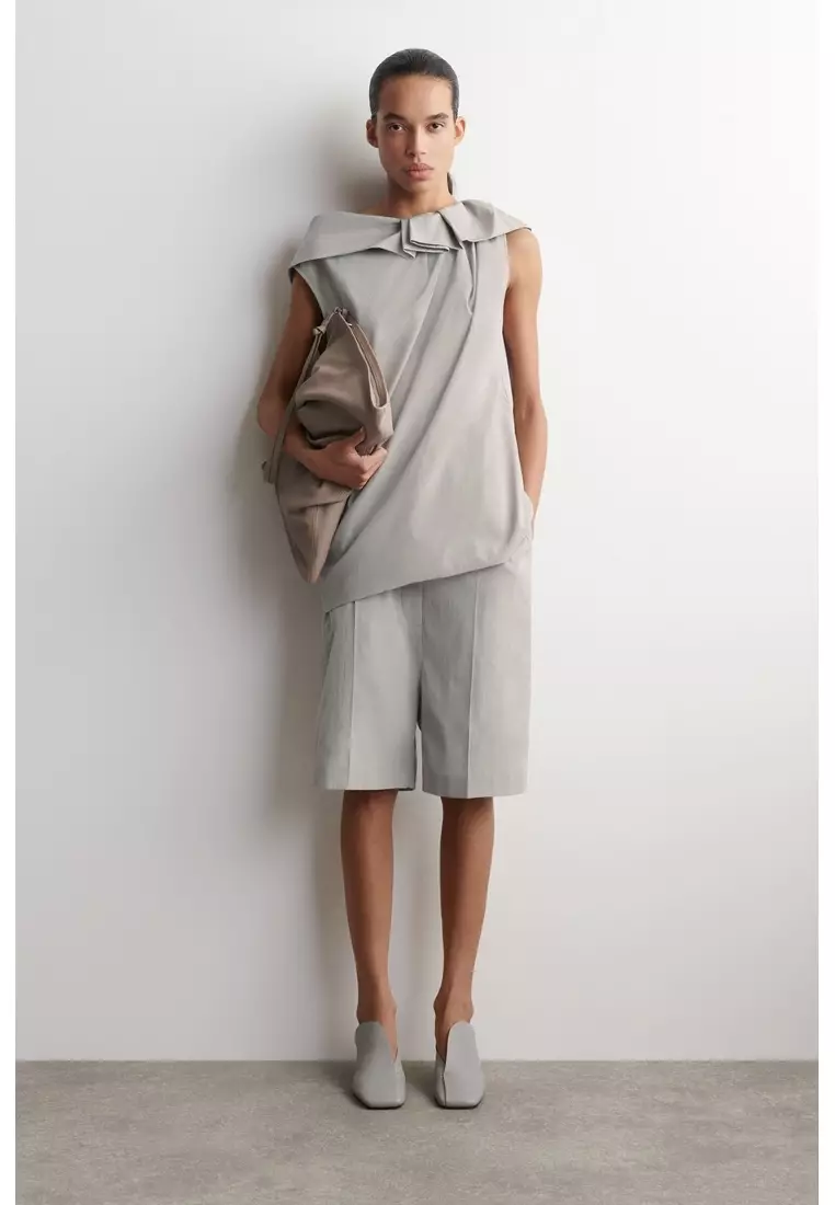 OVERSIZED DRAPED TOP