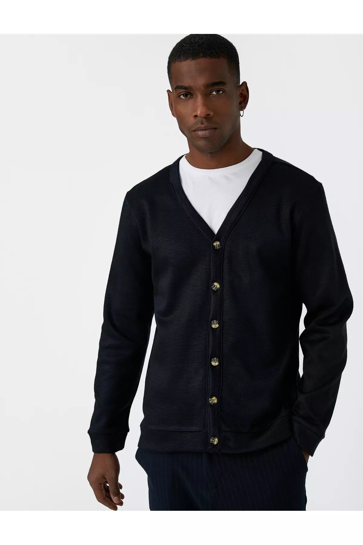 Cardigan neckline outlet