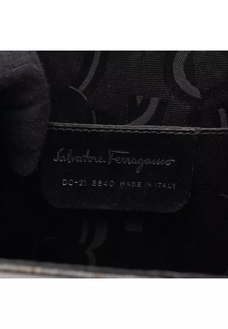 Pre-Loved Salvatore Ferragamo Gancini Handbag black