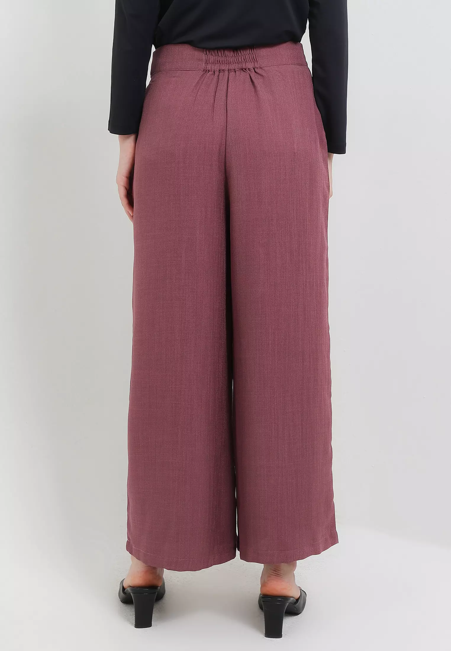 MFMW Aiza Celana Panjang Kulot Red Velvet