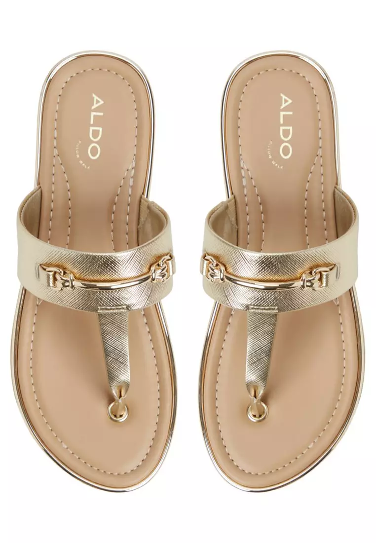 Lobredanten T-Strap Sandals